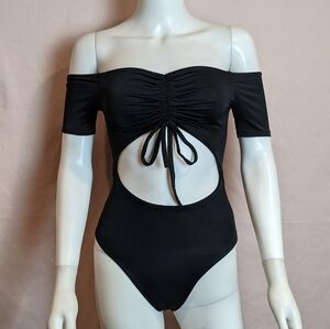 PrettyLittleThing Bardot Ruched Front Off Shoulder Black Monokini Swimsuit 0